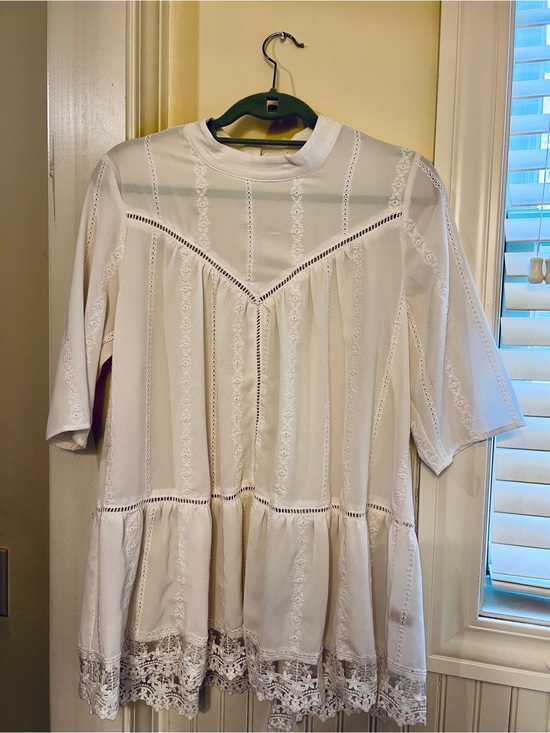 Leith Tops - Women's LEITH White Lace-Trim Peplum Top